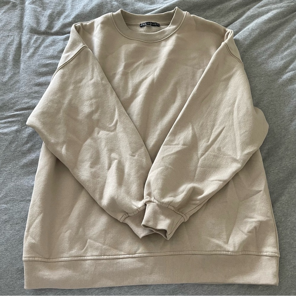 Zara crewneck sweatshirt